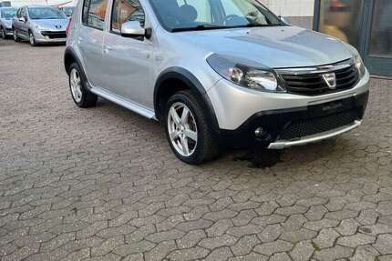 Dacia Sandero 139.000 km 5.980 &euro; Essen 45141