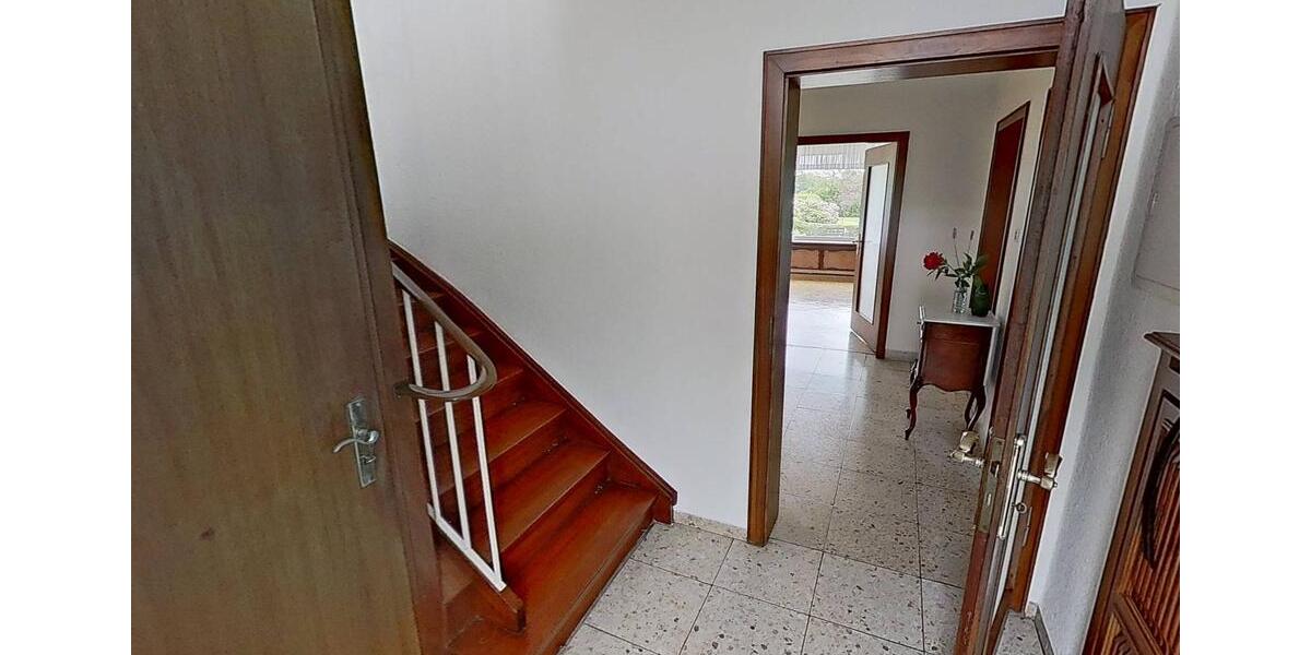 Einfamilienhaus Oberhausen Schmachtendorf - 6 Zimmer, 140 m&sup2;, 1.600&euro; | Angebot:26675178