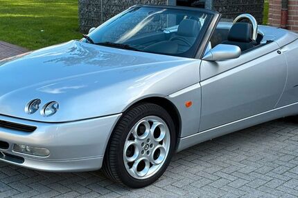 Alfa Romeo Spider 58.320 km 8.990 &euro; Oer-Erkenschwick 45739