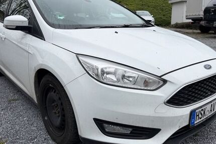 Ford Focus 174.290 km 3.199 &euro; Wuppertal 42329