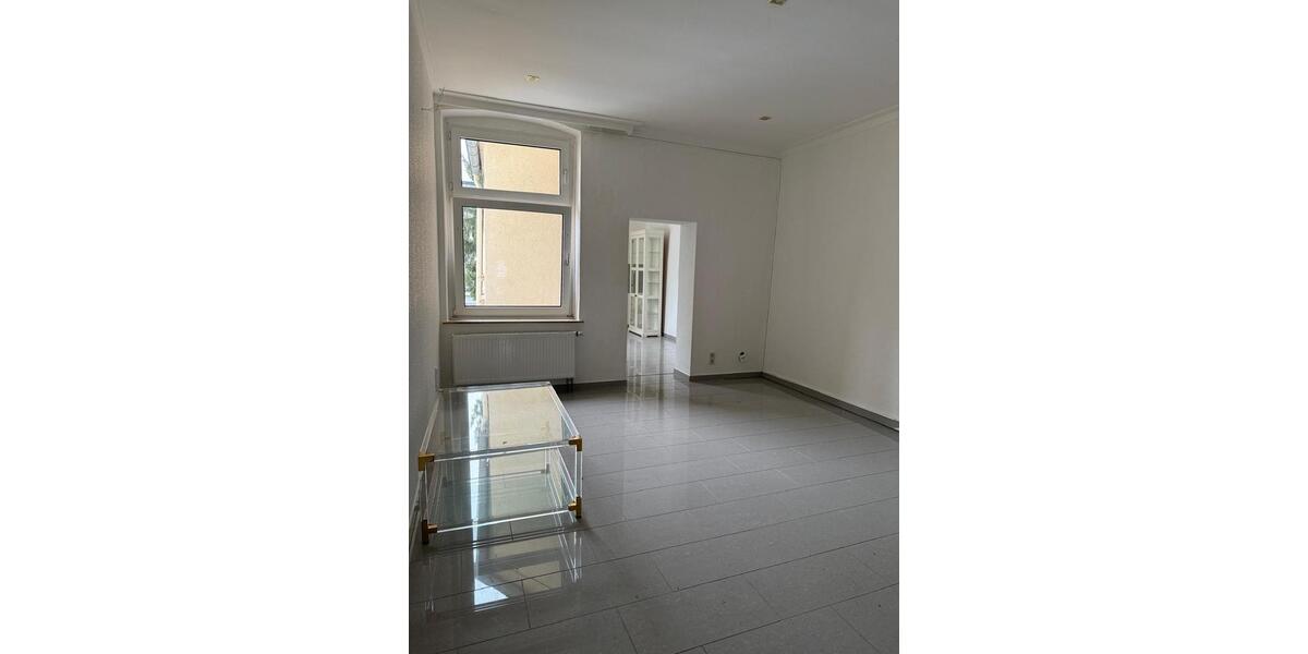 Etagenwohnung Essen Stadtbezirk VII - 2 Zimmer, 60 m&sup2;, 700&euro; | Angebot:25947653