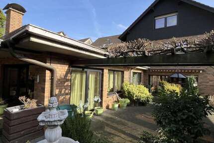 Haus Recklinghausen Berghausen - 15 Zimmer, 345 m&sup2;, 575.000&euro; | Angebot:25377432