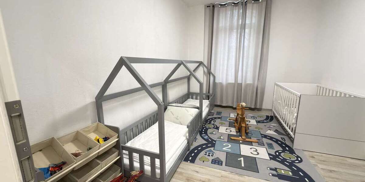 Modernisiertes 3-Parteienhaus mit Maisonette und Gartenanteil nahe Centro - Mehrfamilienhaus, Wohnhaus Oberhausen Osterfeld | Angebot:26523102