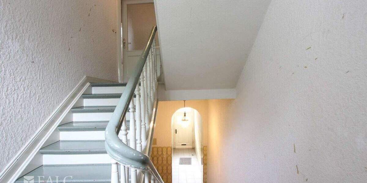 Reihenmittelhaus Oberhausen - Sterkrade Sterkrade-Mitte - 1 Zimmer, 300 m&sup2;, 369.000&euro; | Angebot:25683252