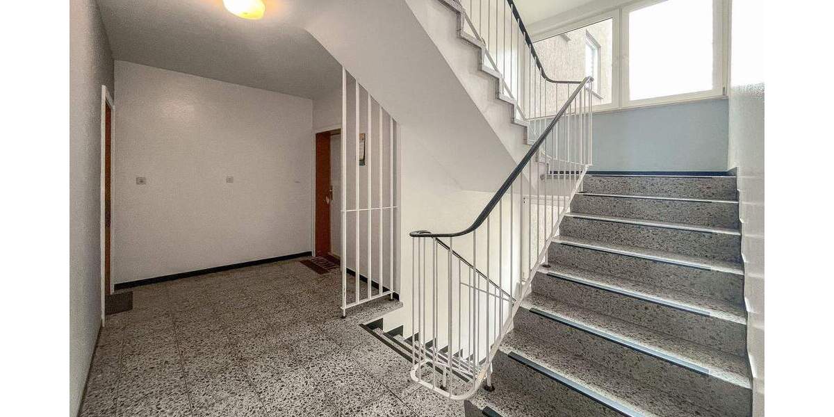 Etagenwohnung Bochum Dahlhausen - 3 Zimmer, 70 m&sup2;, 600&euro; | Angebot:25834798