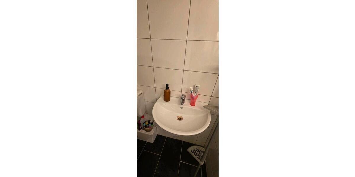 Dachgeschoßwohnung Essen Stadtbezirk III - 2.5 Zimmer, 55 m&sup2;, 480&euro; | Angebot:25872753