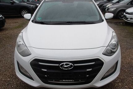 Hyundai i30 212.000 km 4.799 &euro; Oberhausen 46149