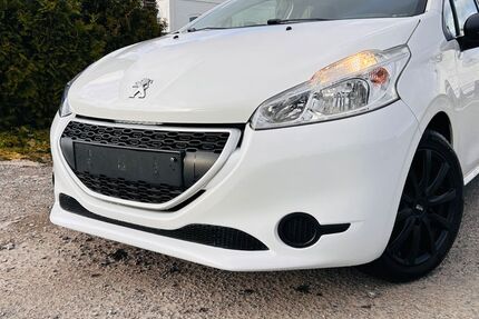 Peugeot 208 111.000 km 3.700 &euro; Gelsenkirchen 45884