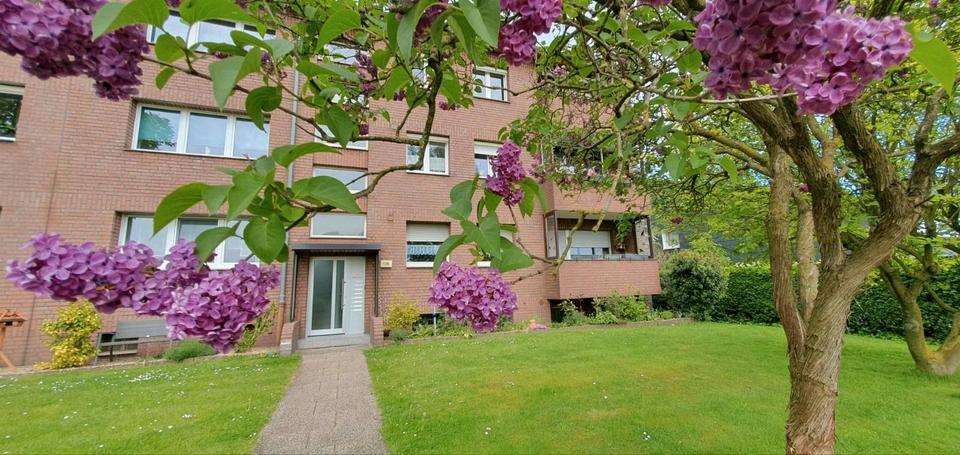 Dachgeschoßwohnung Oberhausen Schmachtendorf - 2 Zimmer, 70 m&sup2;, 1.000&euro; | Angebot:26372647