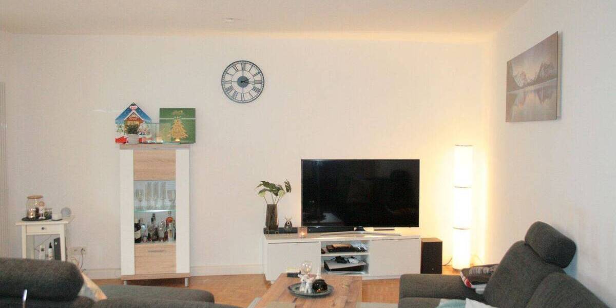 Etagenwohnung Dortmund Mitte - 2 Zimmer, 83 m&sup2;, 800&euro; | Angebot:26617773