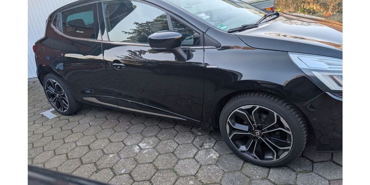 Renault Clio 78.000 km 8.599 &euro; Herne 44652