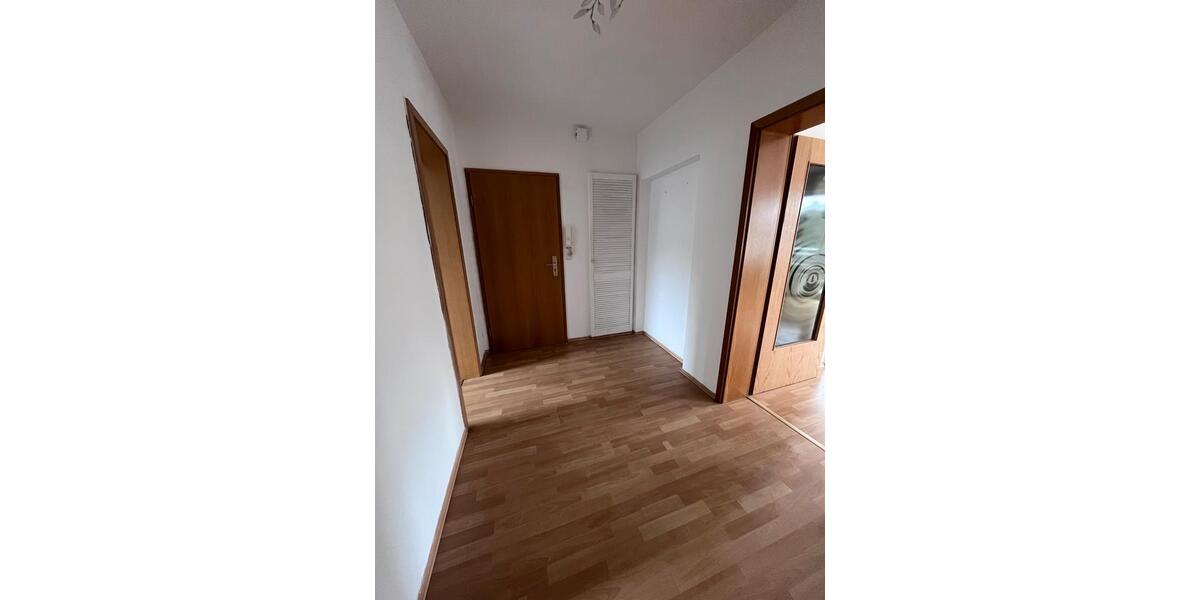 Hochparterre Wuppertal Gemarkung Langerfeld - 3 Zimmer, 81 m&sup2;, 900&euro; | Angebot:25891437