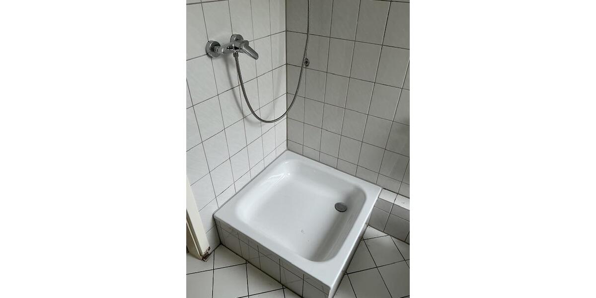Etagenwohnung Essen Stadtkern - 1.5 Zimmer, 42 m&sup2;, 379&euro; | Angebot:26356317