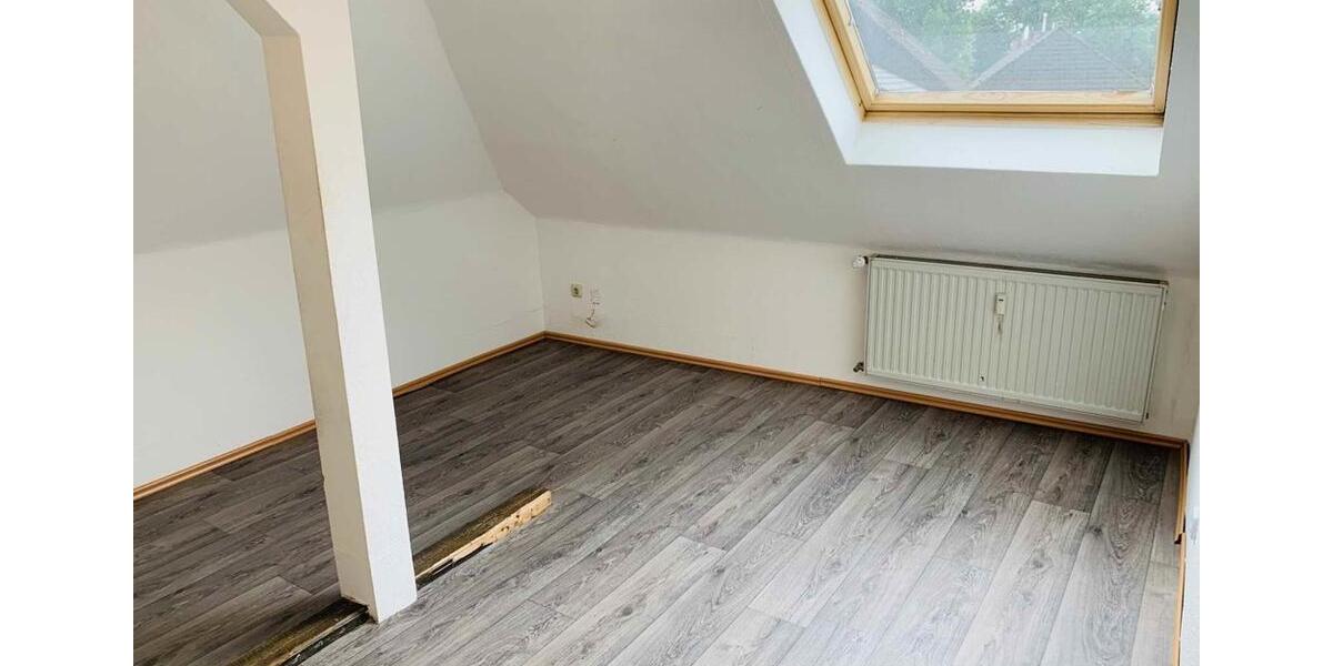 Dachgeschoßwohnung Gelsenkirchen Gelsenkirchen-West - 3 Zimmer, 82 m&sup2;, 485&euro; | Angebot:22481920
