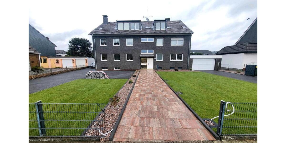 Dachgeschoßwohnung Oberhausen - 3 Zimmer, 70 m&sup2;, 630&euro; | Angebot:25511502