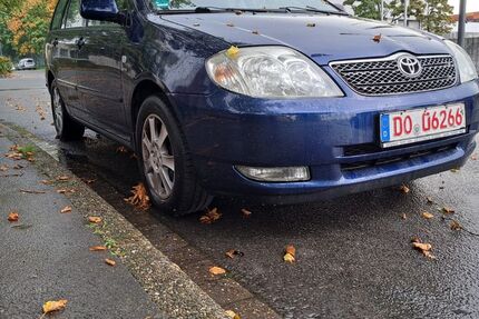 Toyota Corolla 226.000 km 3.900 &euro; Dortmund 44379