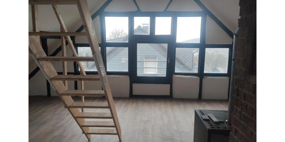 Dachgeschoßwohnung Gevelsberg - 2 Zimmer, 59 m&sup2;, 360&euro; | Angebot:26033000