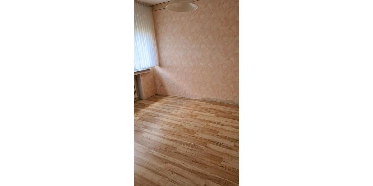 Einfamilienhaus Dorsten - 8 Zimmer, 120 m&sup2;, 310.000&euro; | Angebot:25837645