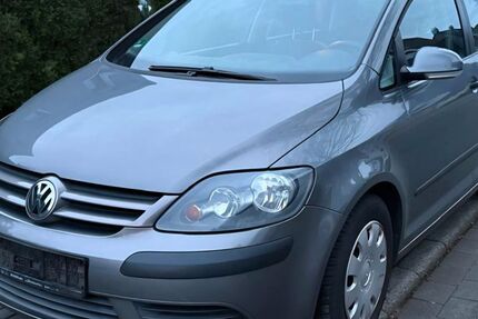 VW Golf Plus 121.000 km 2.950 &euro; Mülheim 45476