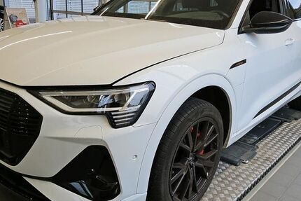 Audi e-tron 26.690 km 30.475 &euro; Hagen 58091