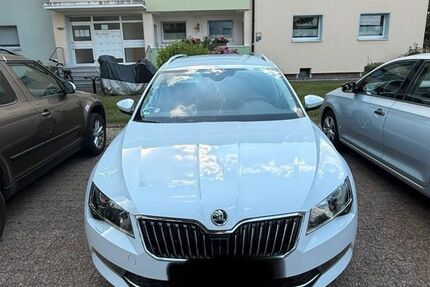 Skoda Superb 101.000 km 16.999 &euro; Lünen 44532