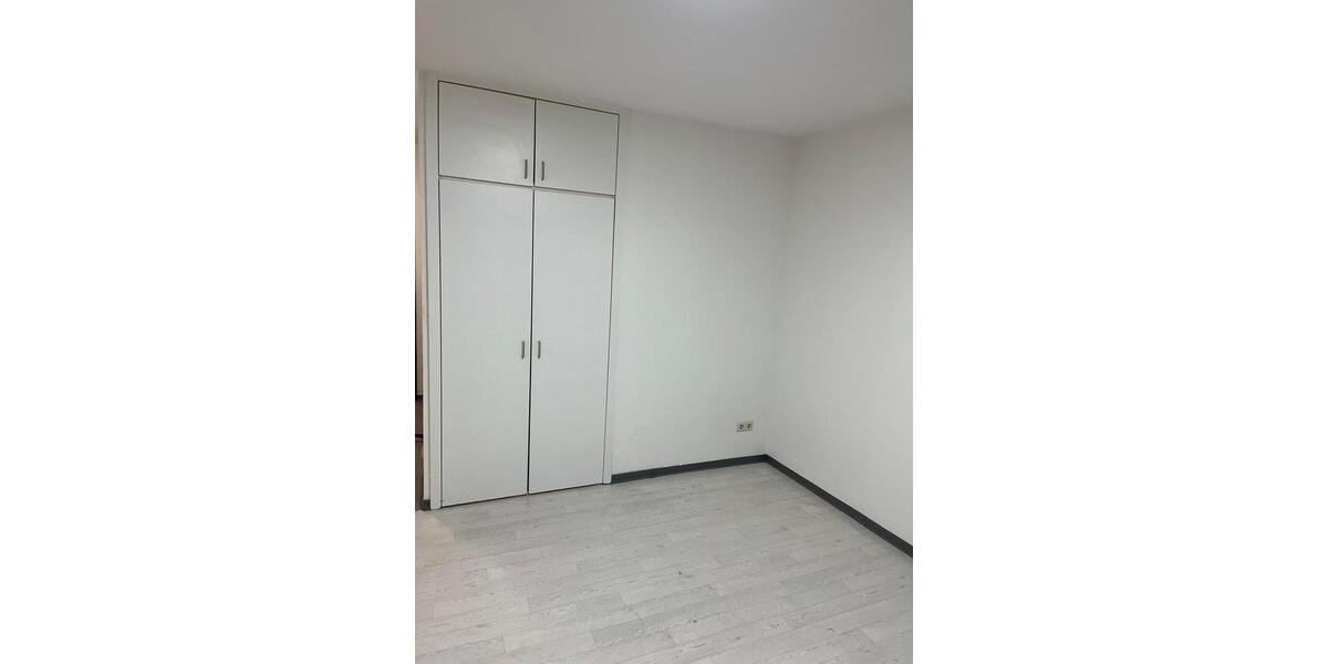 Etagenwohnung Essen Stadtbezirk VI - 1 Zimmer, 23 m&sup2;, 360&euro; | Angebot:25937168