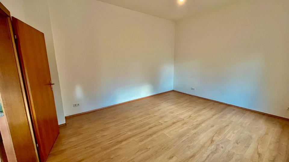 Erdgeschoßwohnung Bochum Bochum-Mitte - 2.5 Zimmer, 70 m&sup2;, 595&euro; | Angebot:25406290