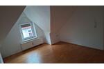 Dachgeschoßwohnung Bochum Günnigfeld - 2.5 Zimmer, 100 m&sup2;, 730&euro; | Angebot:26621352