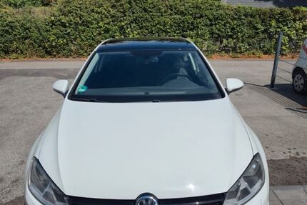 VW Golf 118.128 km 8.990 &euro; Wuppertal 42327