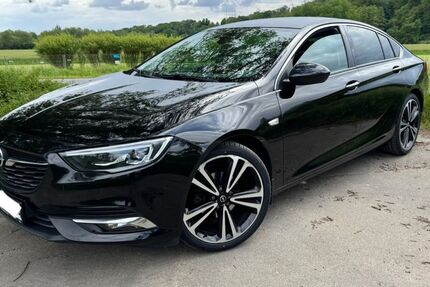 Opel Insignia 138.000 km 9.800 &euro; Essen 45289