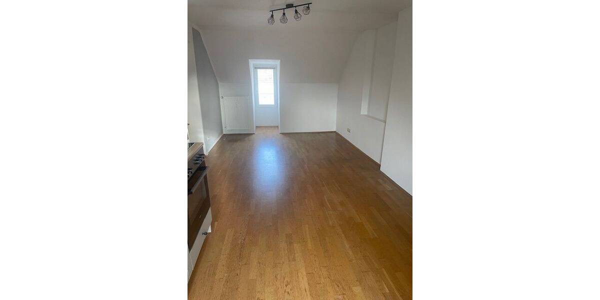 Etagenwohnung Essen Rüttenscheid - 2 Zimmer, 35 m&sup2;, 320&euro; | Angebot:25996539