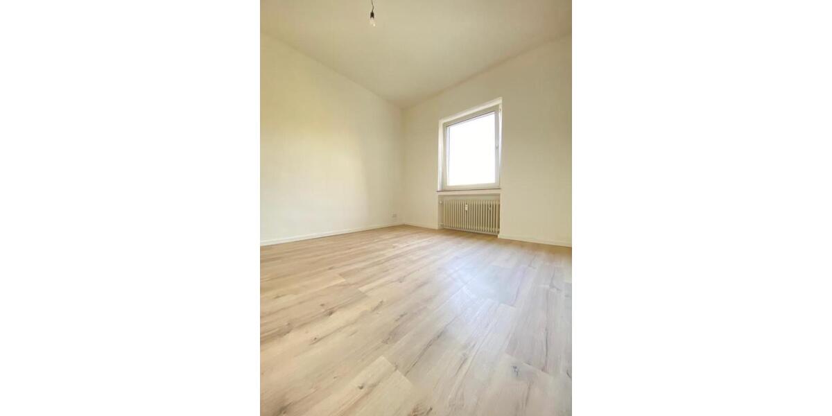 Etagenwohnung Gelsenkirchen Gelsenkirchen-Mitte - 2 Zimmer, 66 m&sup2;, 414&euro; | Angebot:25908586