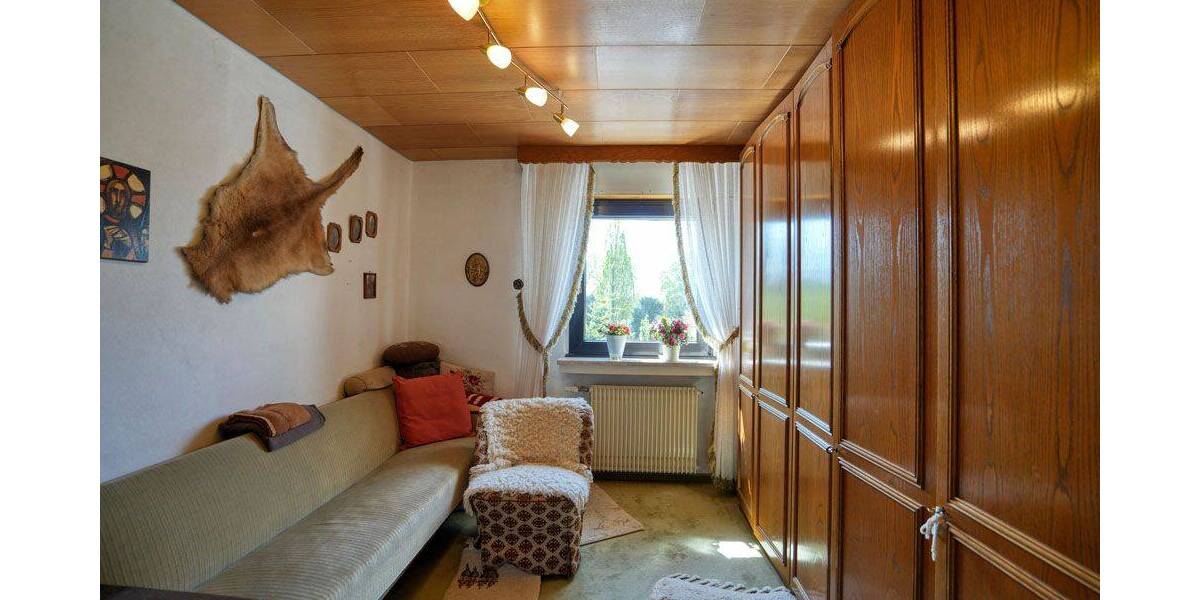 Reihenmittelhaus Bochum Harpen - 5 Zimmer, 109 m&sup2;, 295.000&euro; | Angebot:26570407