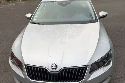 Skoda Superb 244.000 km 9.290 &euro; Bochum 44789