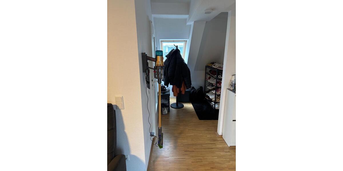 Dachgeschoßwohnung Essen Stadtbezirk IV - 3 Zimmer, 81 m&sup2;, 830&euro; | Angebot:26019126