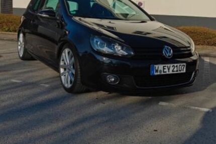 VW Golf 219.000 km 5.300 &euro; Wuppertal 42107