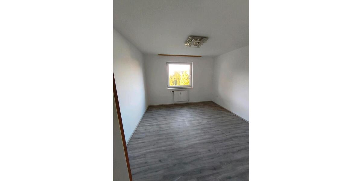Etagenwohnung Essen Stadtbezirk VI - 3 Zimmer, 77 m&sup2;, 169.000&euro; | Angebot:24744218
