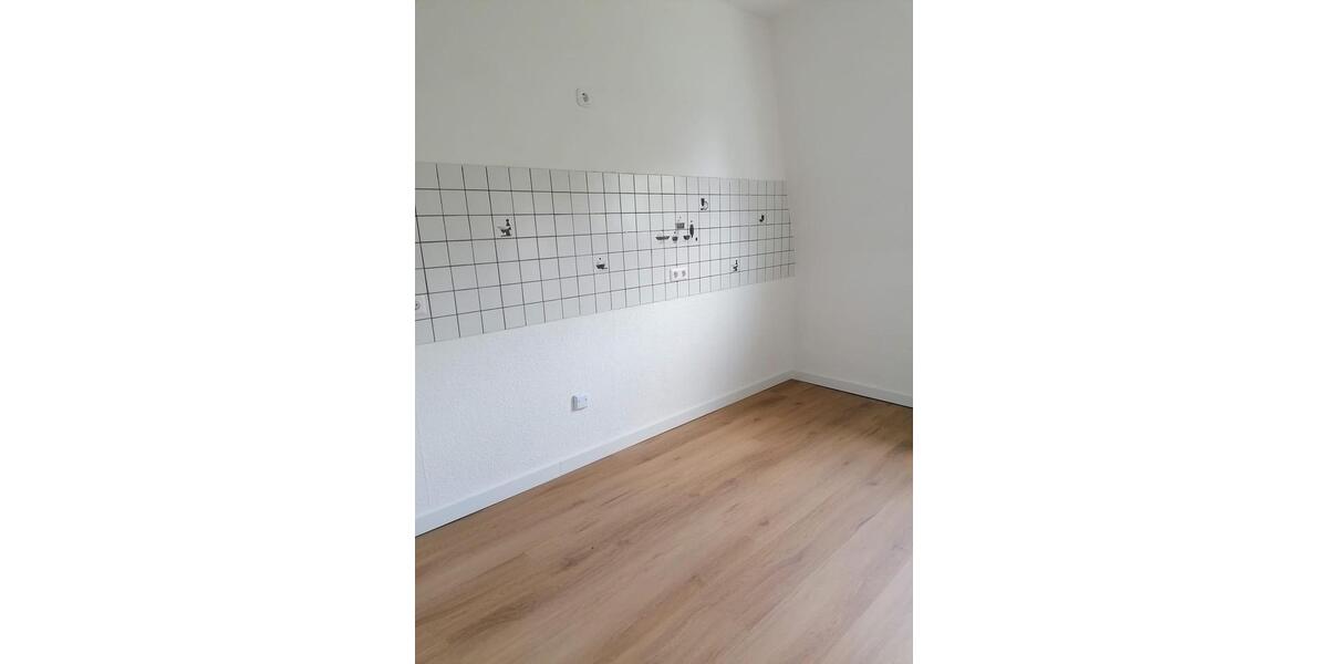 Etagenwohnung Essen Stadtbezirk III - 3 Zimmer, 93 m&sup2;, 700&euro; | Angebot:25349464