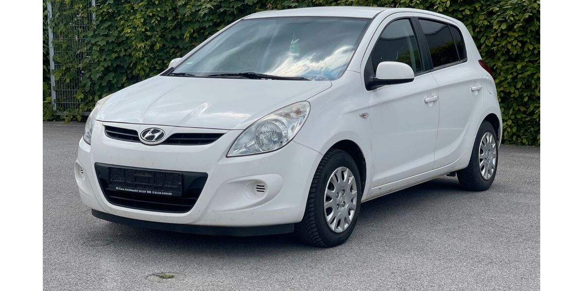 Hyundai i20 213.000 km 3.650 &euro; Wuppertal 42389