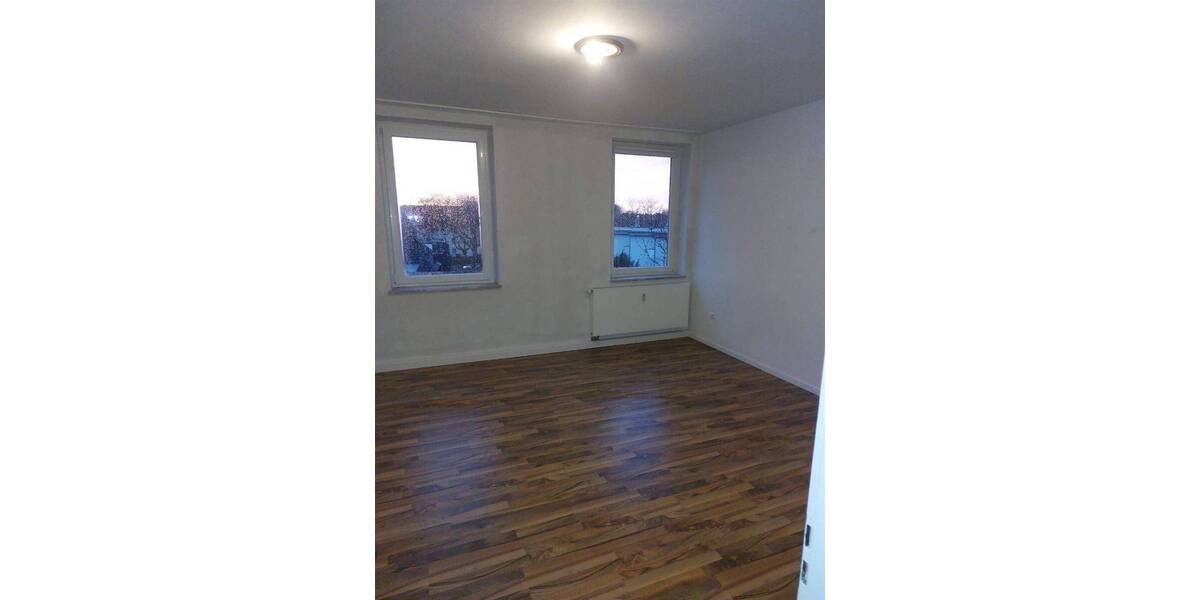 Etagenwohnung Gelsenkirchen Bismarck - 3 Zimmer, 77 m&sup2;, 420&euro; | Angebot:25778341