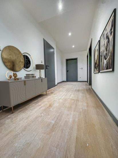 Etagenwohnung Oberhausen Altstadt-Süd - 2 Zimmer, 127 m&sup2;, 1.250&euro; | Angebot:25748233