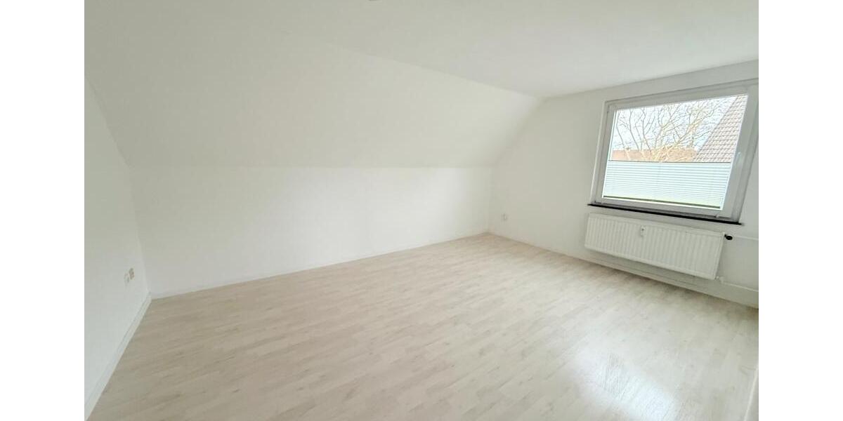 Dachgeschoßwohnung Dortmund Brackel - 2 Zimmer, 43 m&sup2;, 650&euro; | Angebot:25948930
