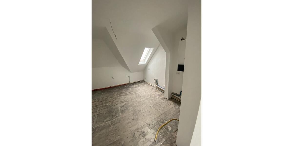 Dachgeschoßwohnung Gevelsberg - 3 Zimmer, 60 m&sup2;, 550&euro; | Angebot:25612800