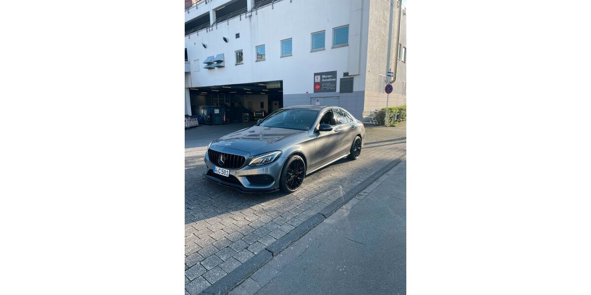 Mercedes-Benz C 400 127.000 km 2.999 &euro; Wuppertal 42119