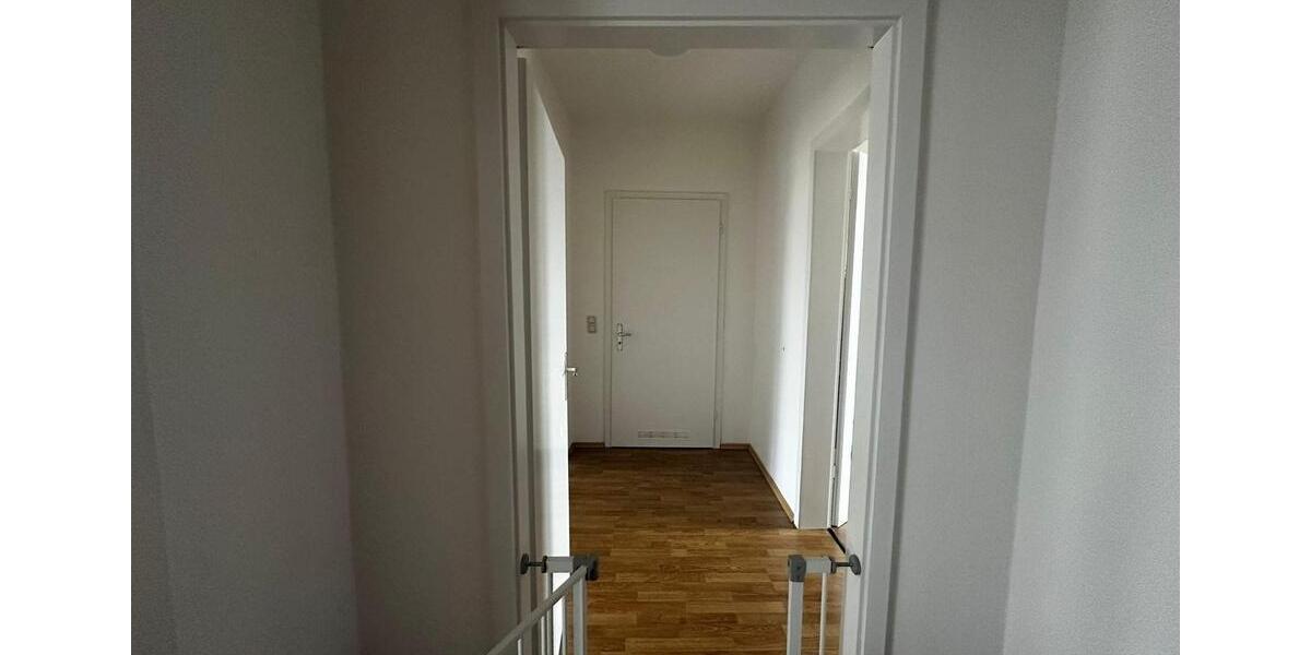 Etagenwohnung Bochum Günnigfeld - 4 Zimmer, 140 m&sup2;, 894&euro; | Angebot:26479417