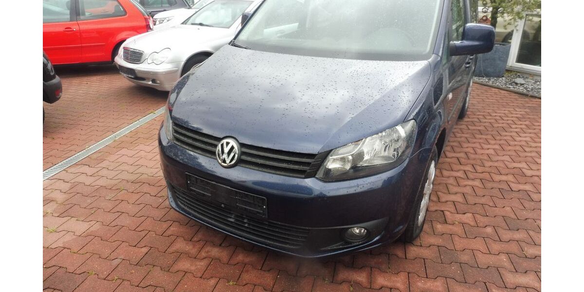 VW Caddy 149.000 km 7.990 &euro; Oberhausen 46045