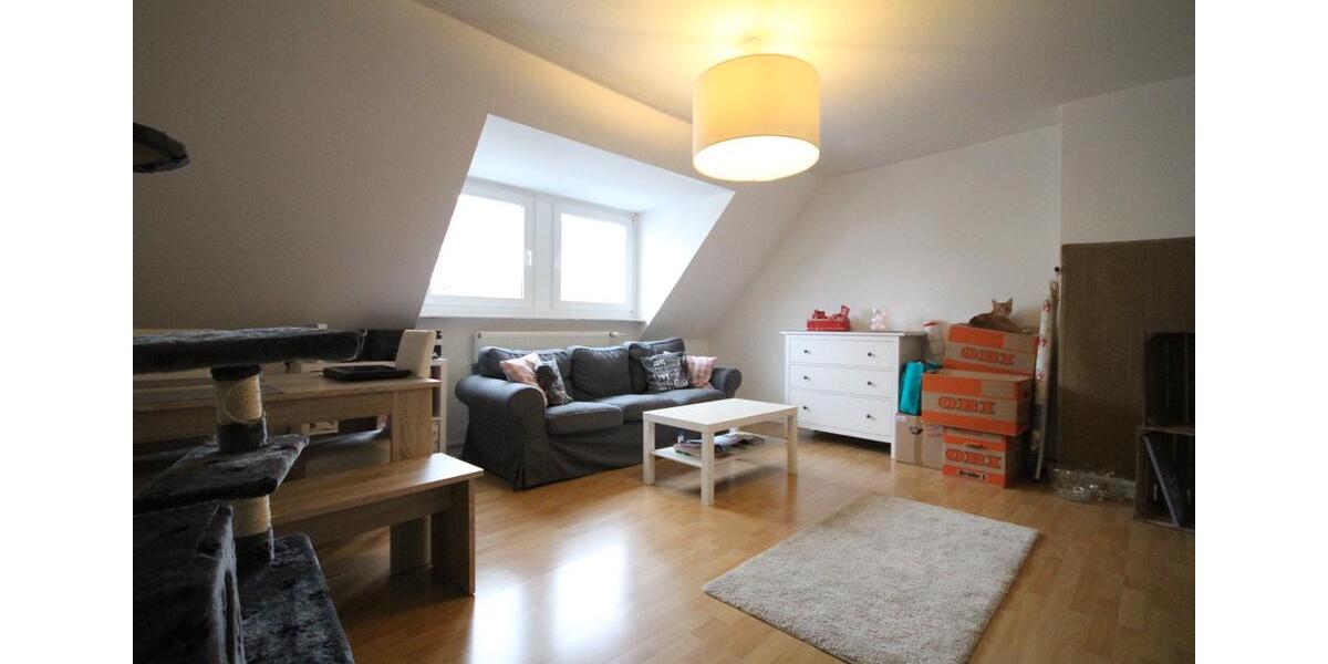 Dachgeschoßwohnung Hattingen - 3.5 Zimmer, 67 m&sup2;, 600&euro; | Angebot:25920008
