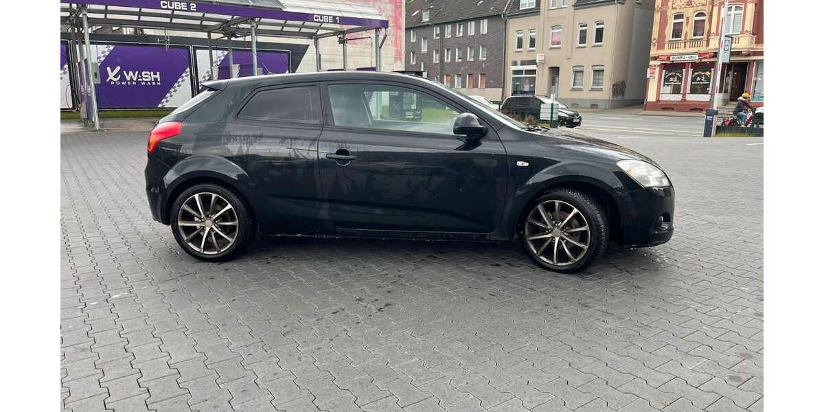 Kia ceed / Ceed 210.000 km 1.999 &euro; herne 44653