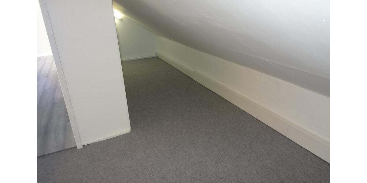 Dachgeschoßwohnung Bottrop - 2 Zimmer, 60 m&sup2;, 550&euro; | Angebot:26629583