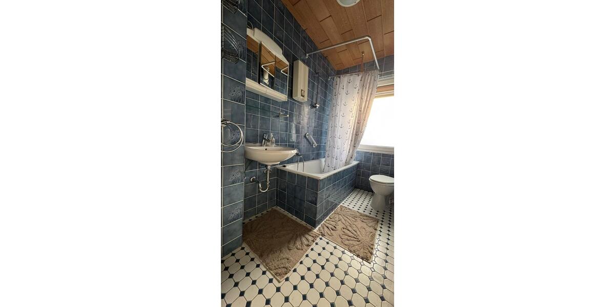 Dachgeschoßwohnung Bochum Eppendorf - 2 Zimmer, 44 m&sup2;, 500&euro; | Angebot:25874649